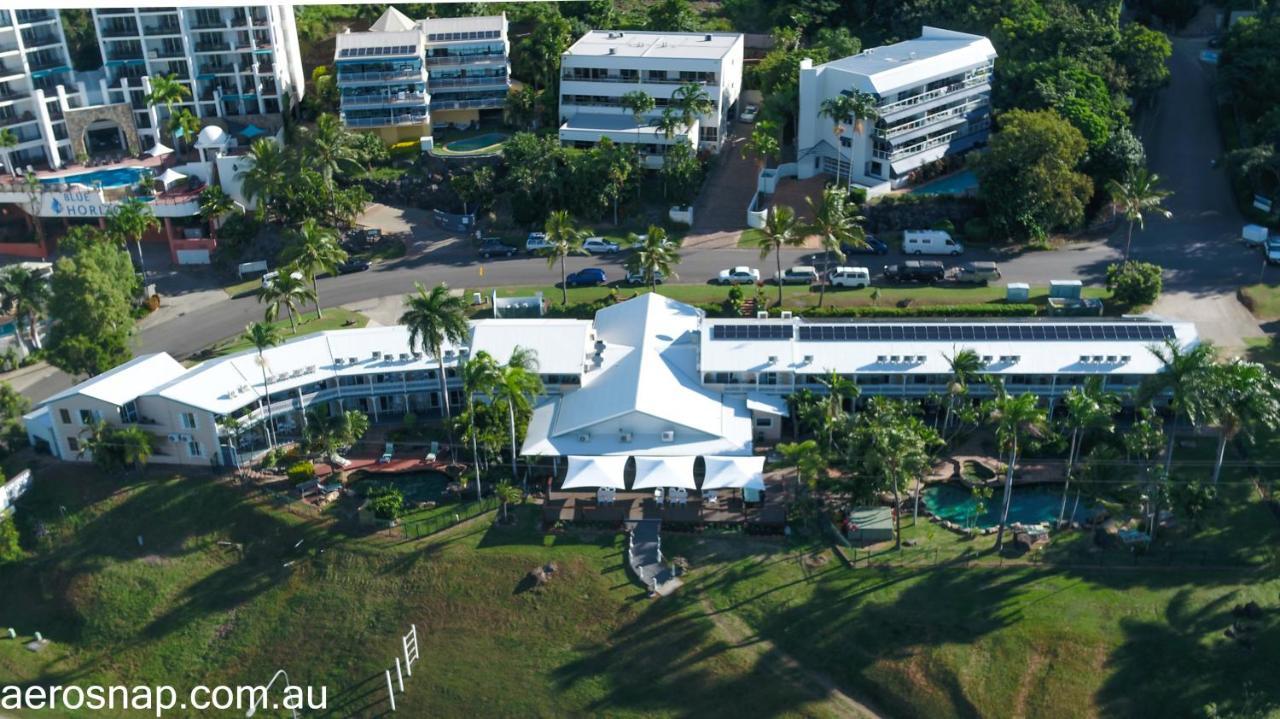 Colonial Palms Motor Inn Ерлі-Біч Екстер'єр фото
