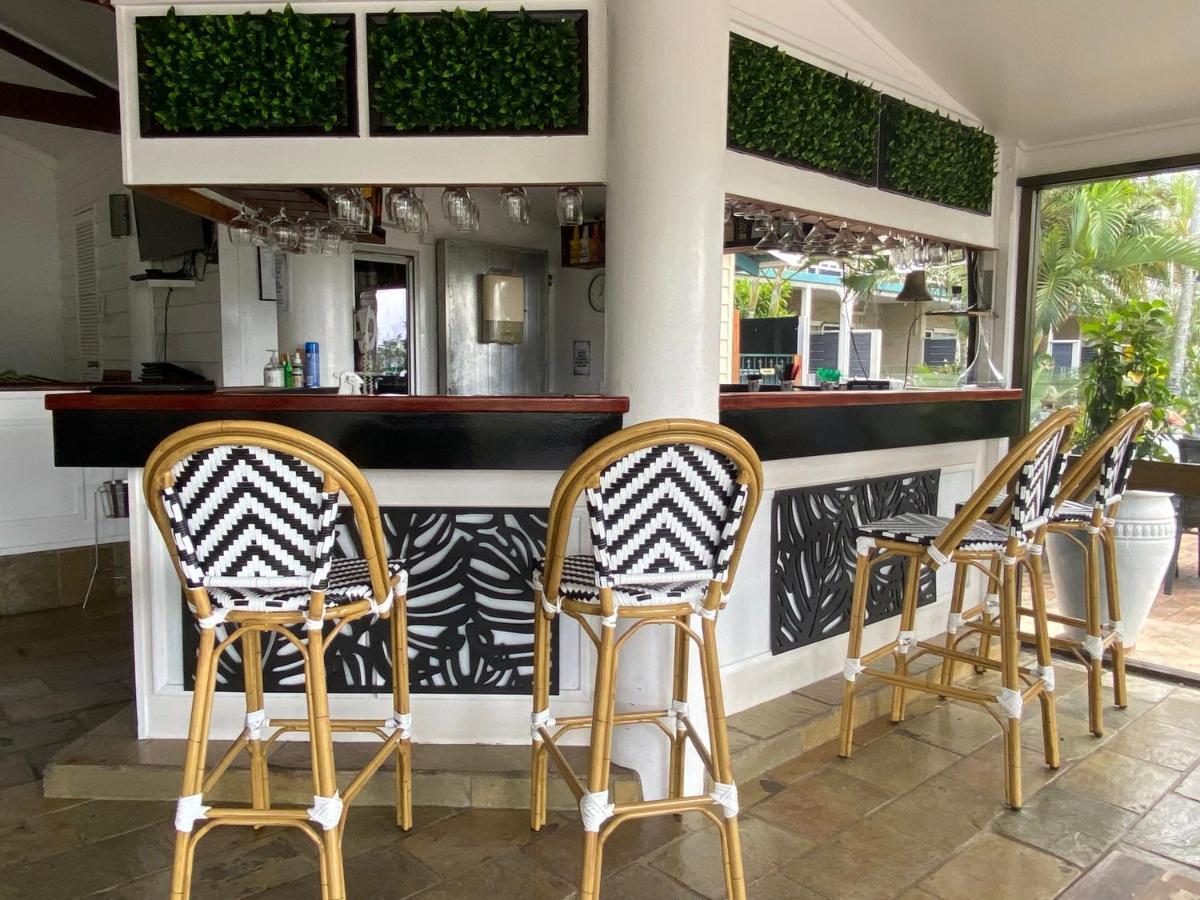 Colonial Palms Motor Inn Ерлі-Біч Екстер'єр фото