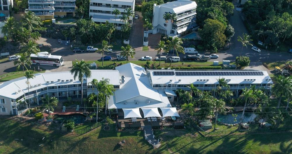 Colonial Palms Motor Inn Ерлі-Біч Екстер'єр фото