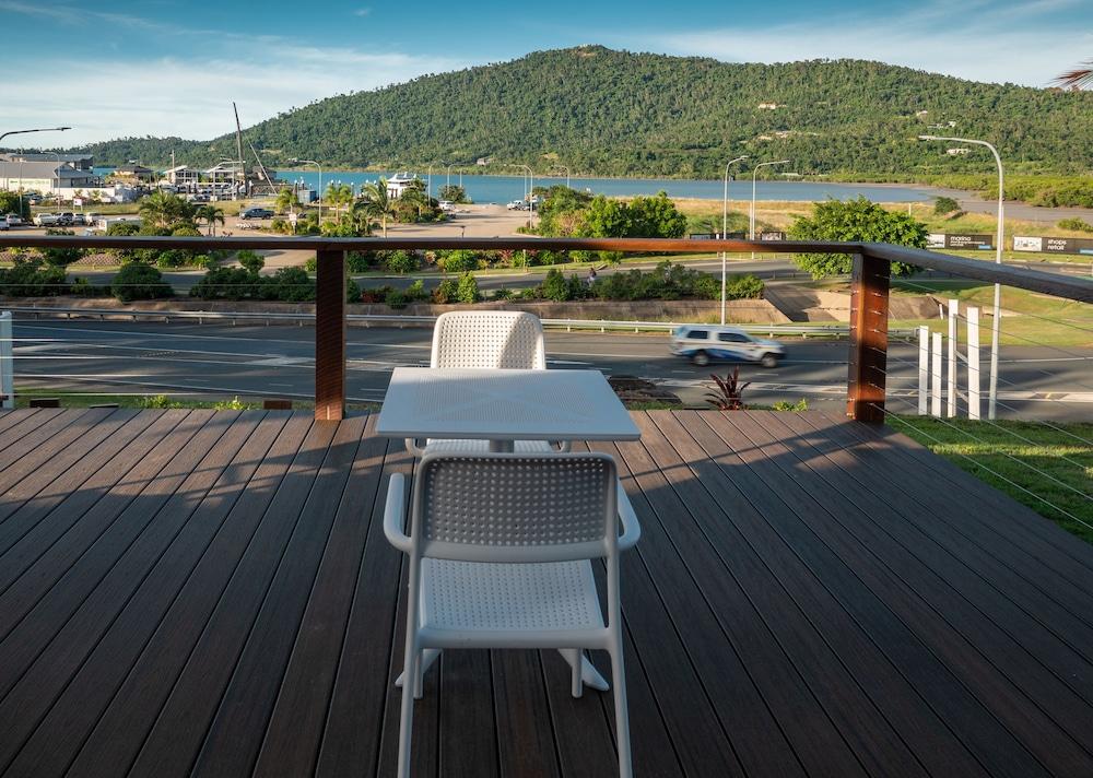 Colonial Palms Motor Inn Ерлі-Біч Екстер'єр фото