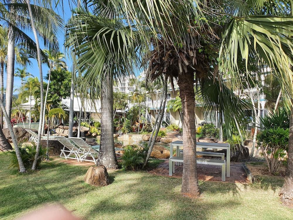 Colonial Palms Motor Inn Ерлі-Біч Екстер'єр фото